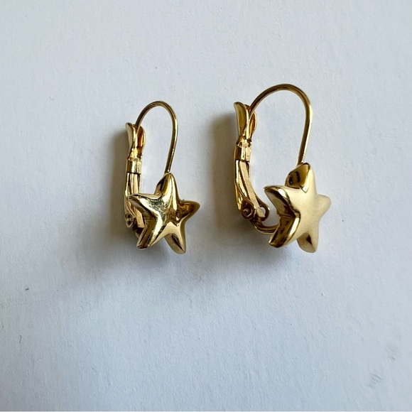 Jewelry - Vintage Gold Tone Star Earrings